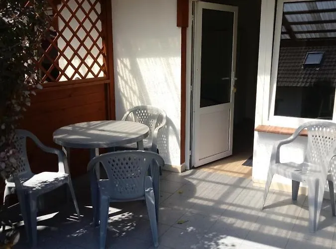 Elzbieta Jaktstuga Swarzewo